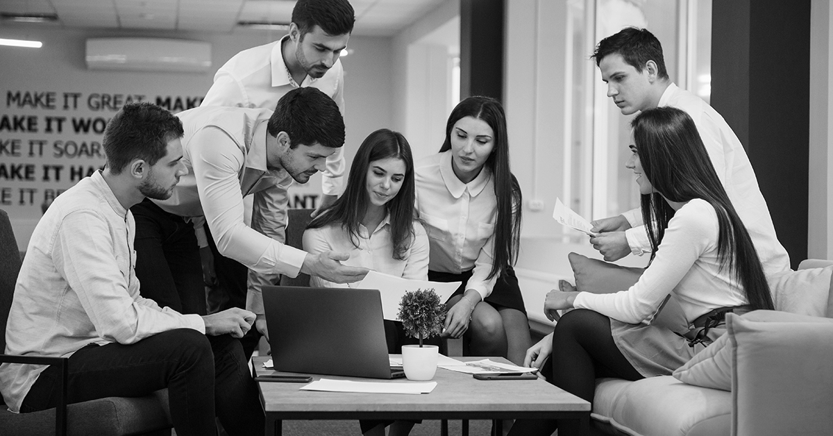 Speak to Win: Communication Strategies for Successful Business Pitches